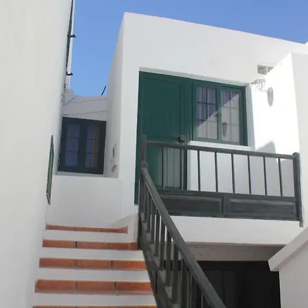 Apartment Apart. 3 *